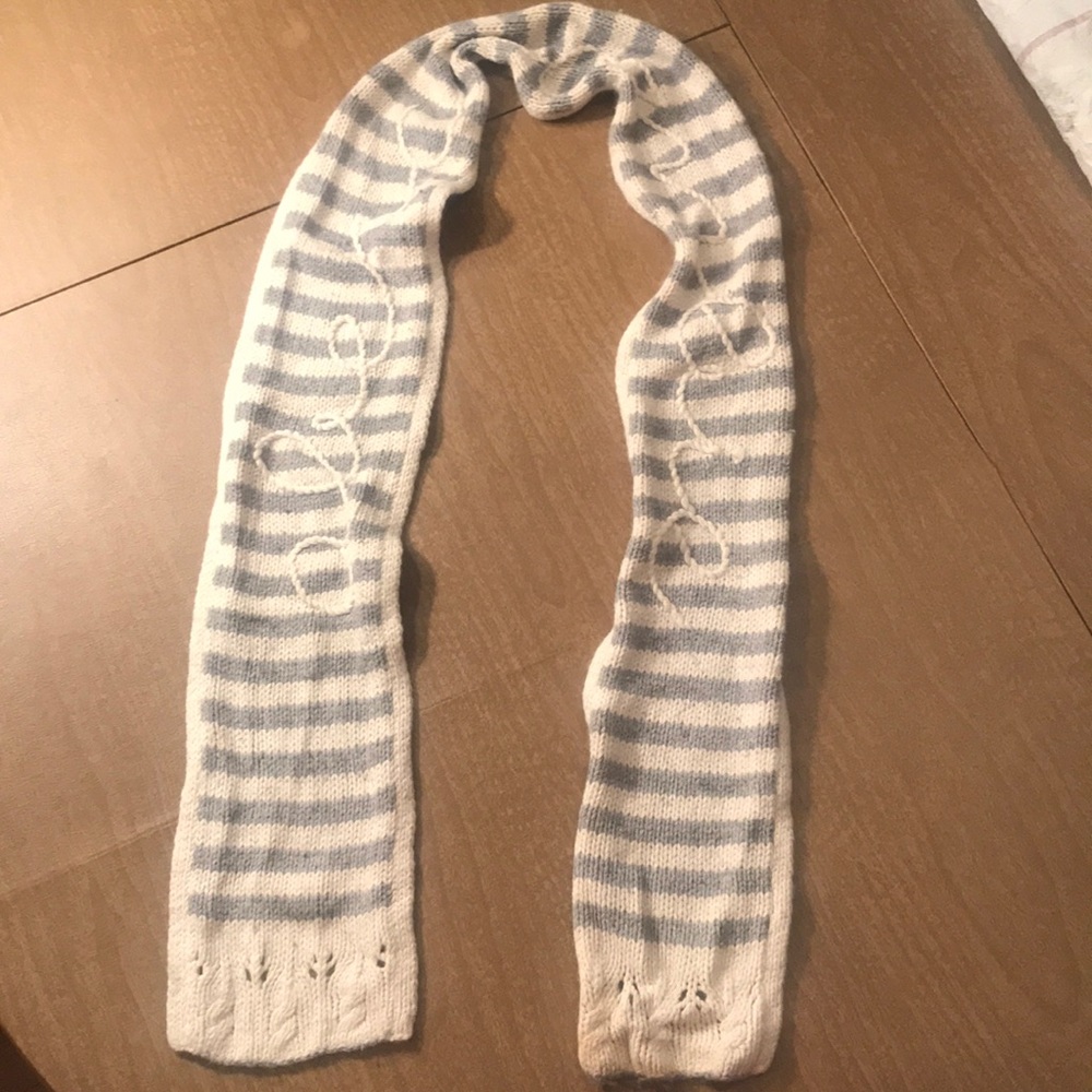 Abercrombie & Fitch Scarf